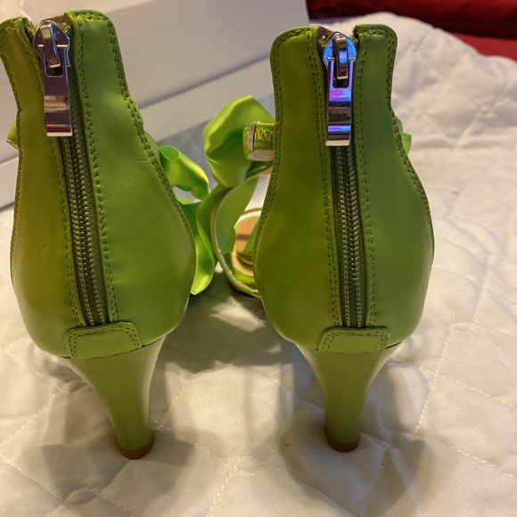 Women’s sandals - Picture 3 of 6